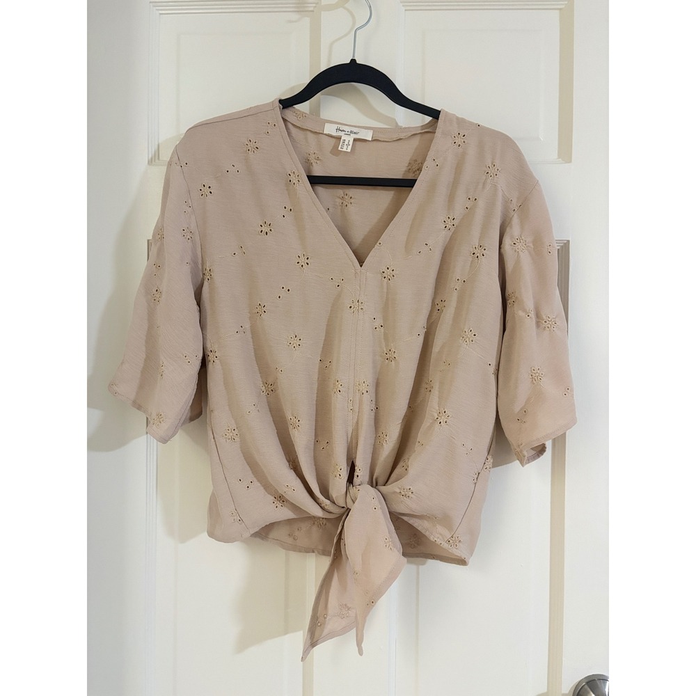 Haver & Blair London Beige Eyelet Embroidered Tie Front V-Neck Blouse Small
